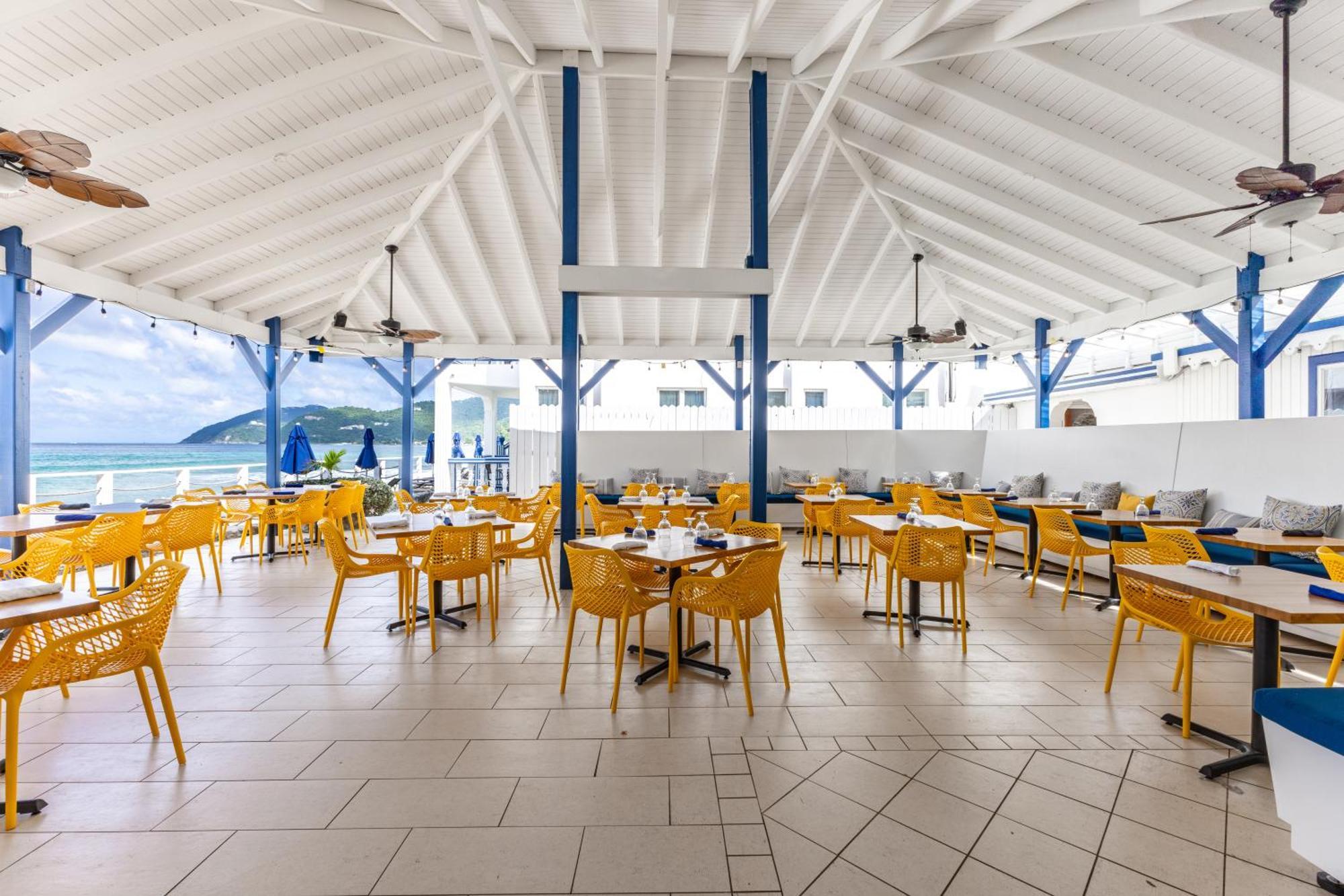 Sebastian'S On The Beach Hotel Freshwater Pond Exterior foto
